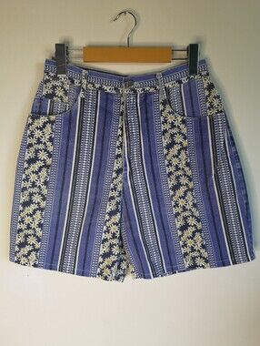 90s Daisy Print Denim Shorts